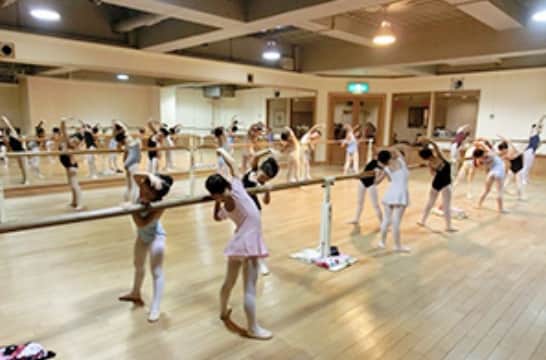 バレエスタジオモモ